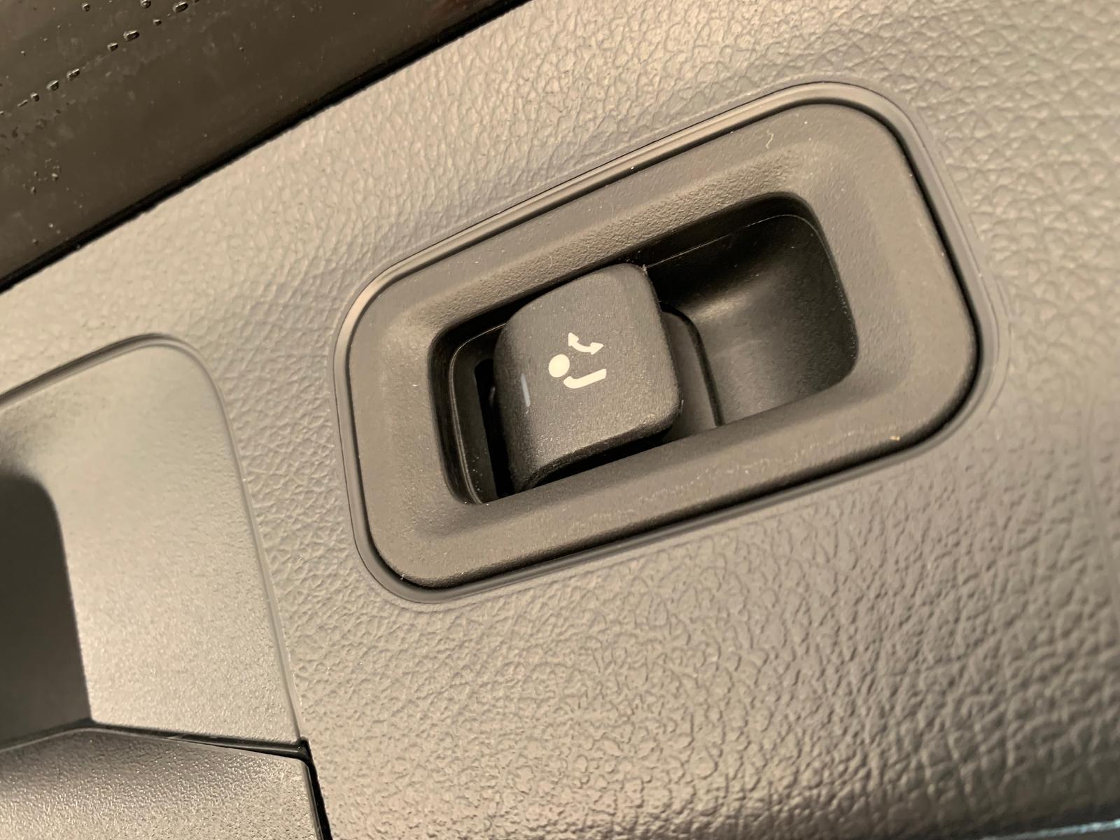Mercedes-Benz A 250 e Facelift Widescreen Distr+ Kam AHK Leder