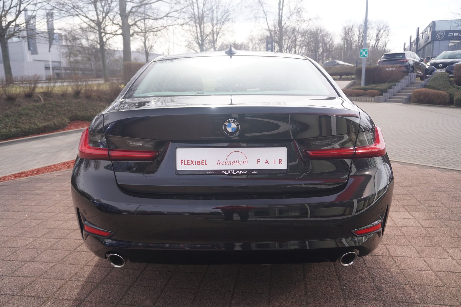 BMW 320i Advantage LED Navi Digitales Cockpit PDC foto 6