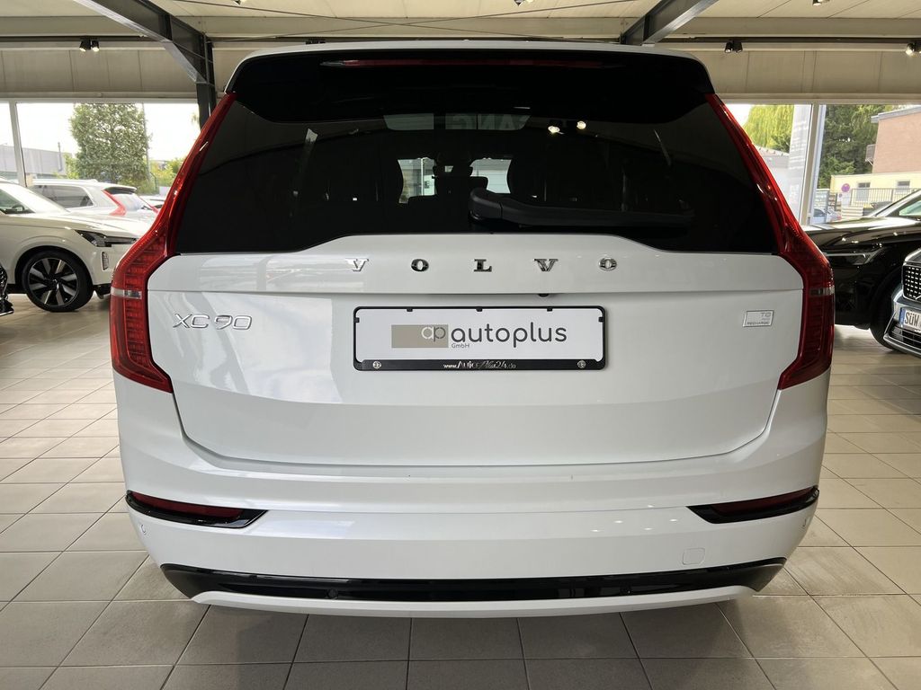 Volvo XC90 T8 Ultimate Dark Recharge AWD UPE101K B&W