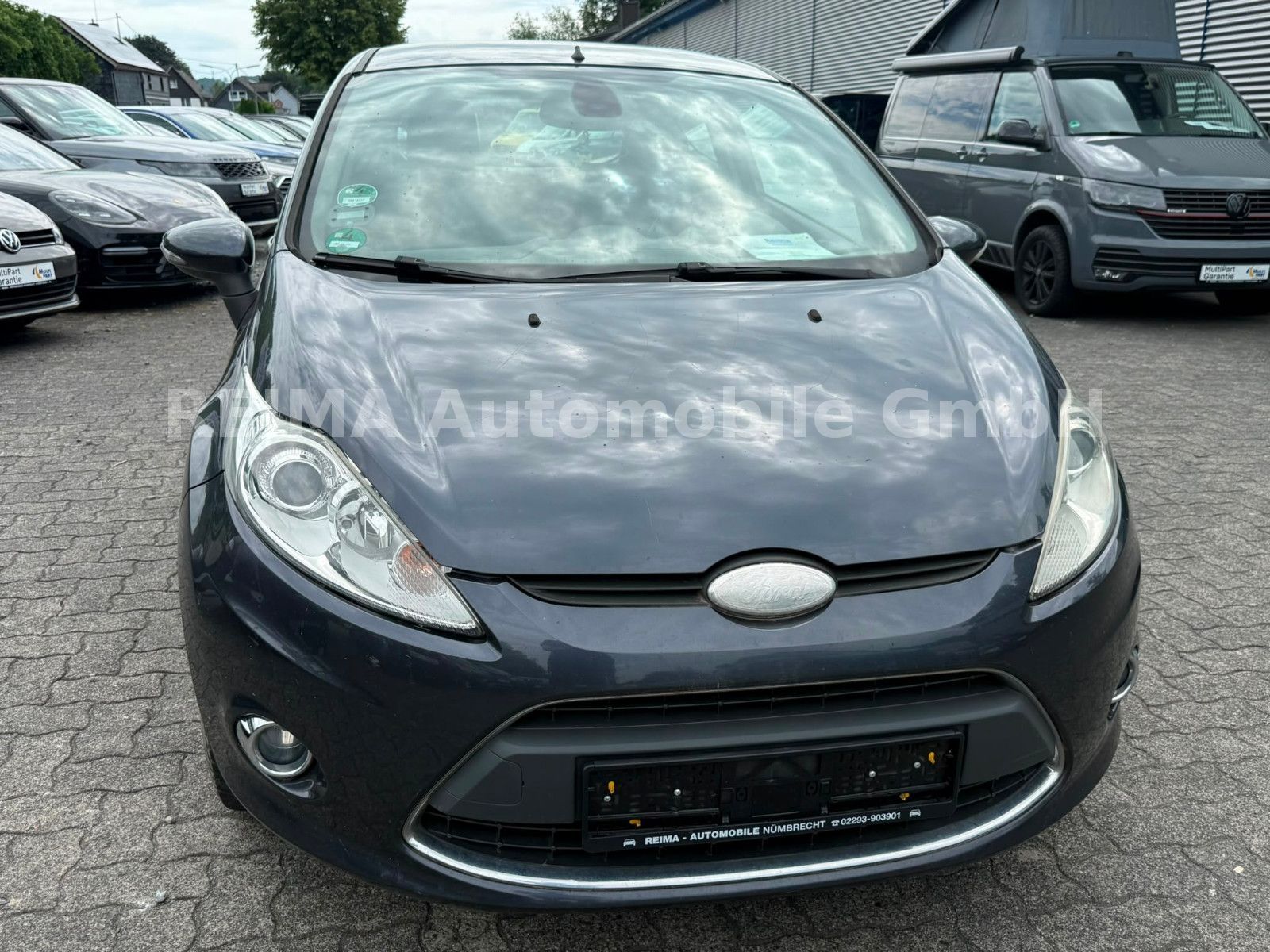 Fahrzeugabbildung Ford Fiesta 1,6TDCI  Titanium, Klimaautomatik