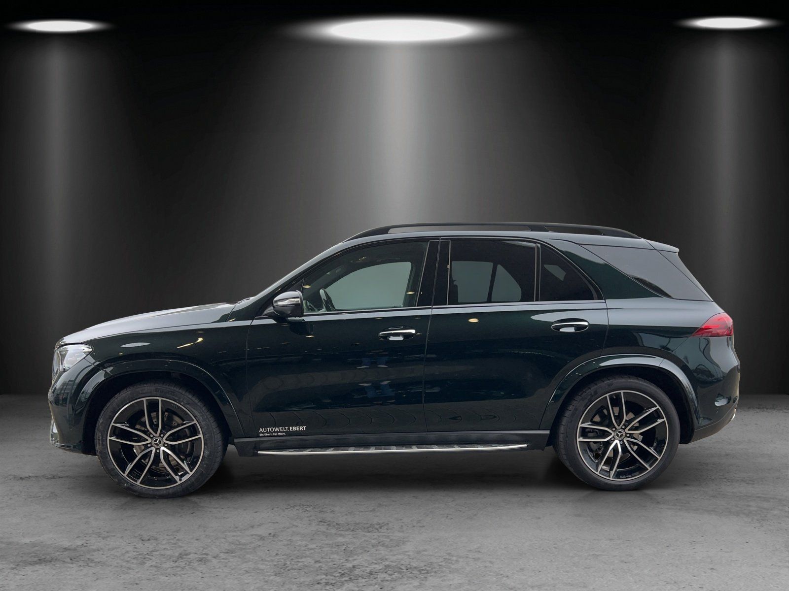 Fahrzeugabbildung Mercedes-Benz GLE 300d 4M AMG Standhzg 22" DISTRO Pano AHK 360