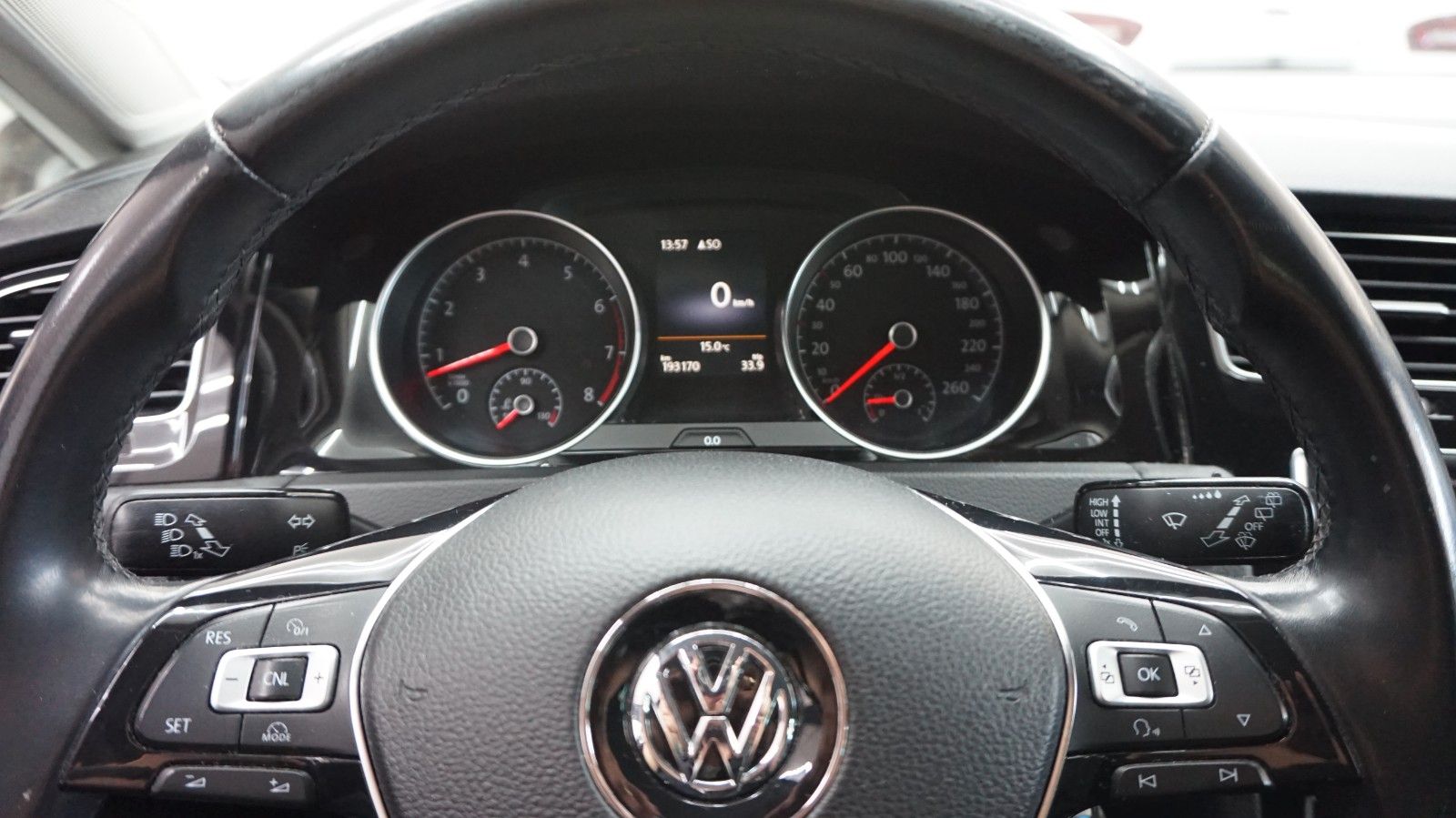Fahrzeugabbildung Volkswagen Golf VII Lim. Allstar BMT