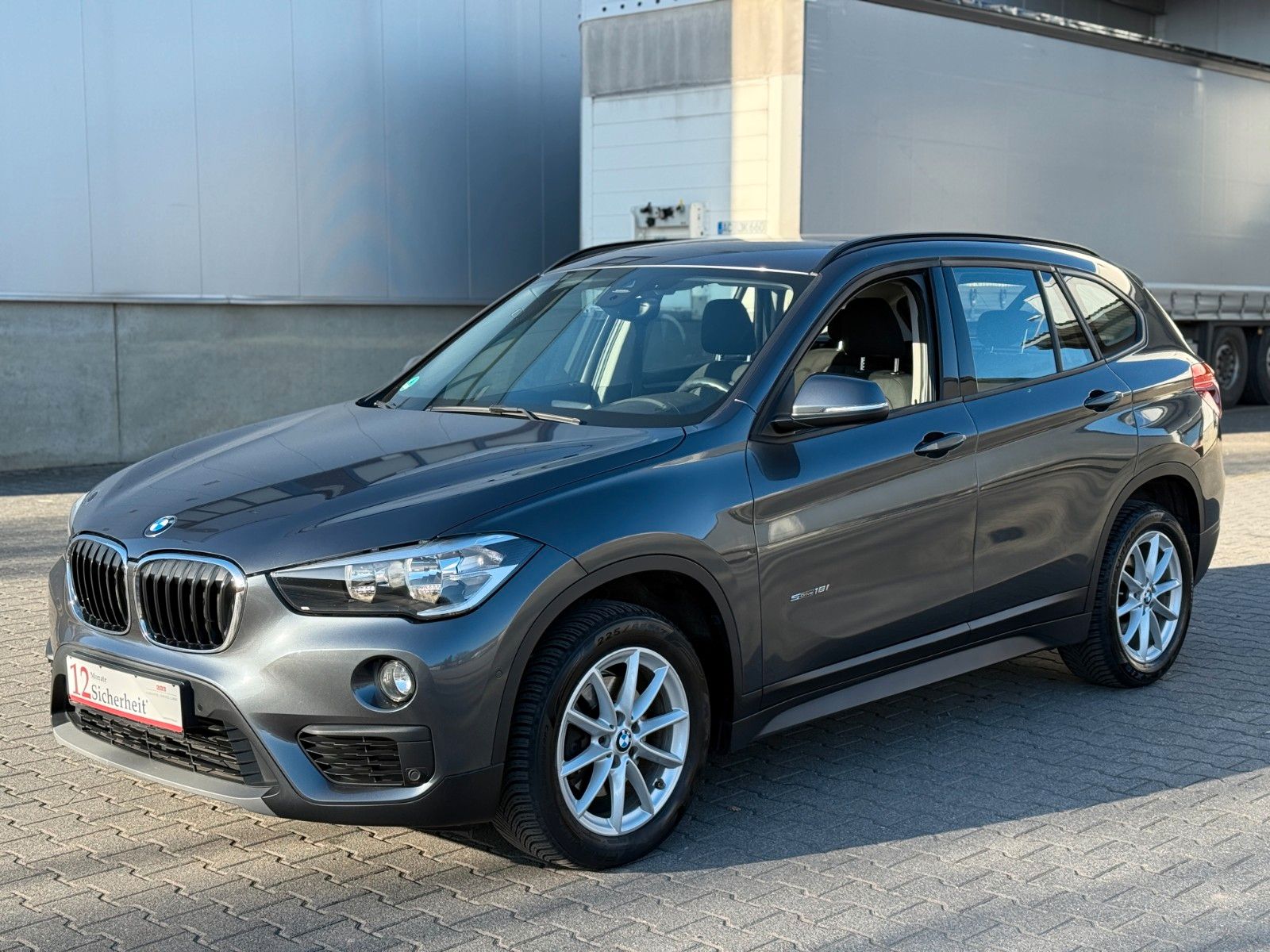 BMW X1 sDrive 18 i Advantage Garantie* Kamera* Navi*