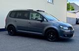 Volkswagen Touran Comfortline AUTOMATIK PANO KLIMA SHZ 2.HD - VW Touran Gebrauchtwagen in Hamburg