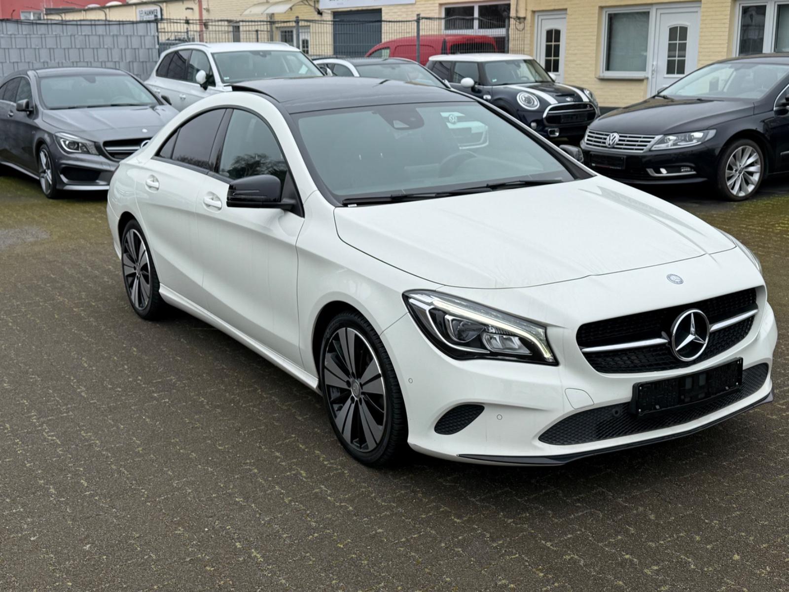 Mercedes-Benz CLA 180 D Edition Leder Panorama Led Navi Pdc