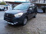 Dacia Dokker Stepway *NAVI*KLIMA*PDC*EU6*1te Hand - Dacia Dokker Gebrauchtwagen in Leipzig