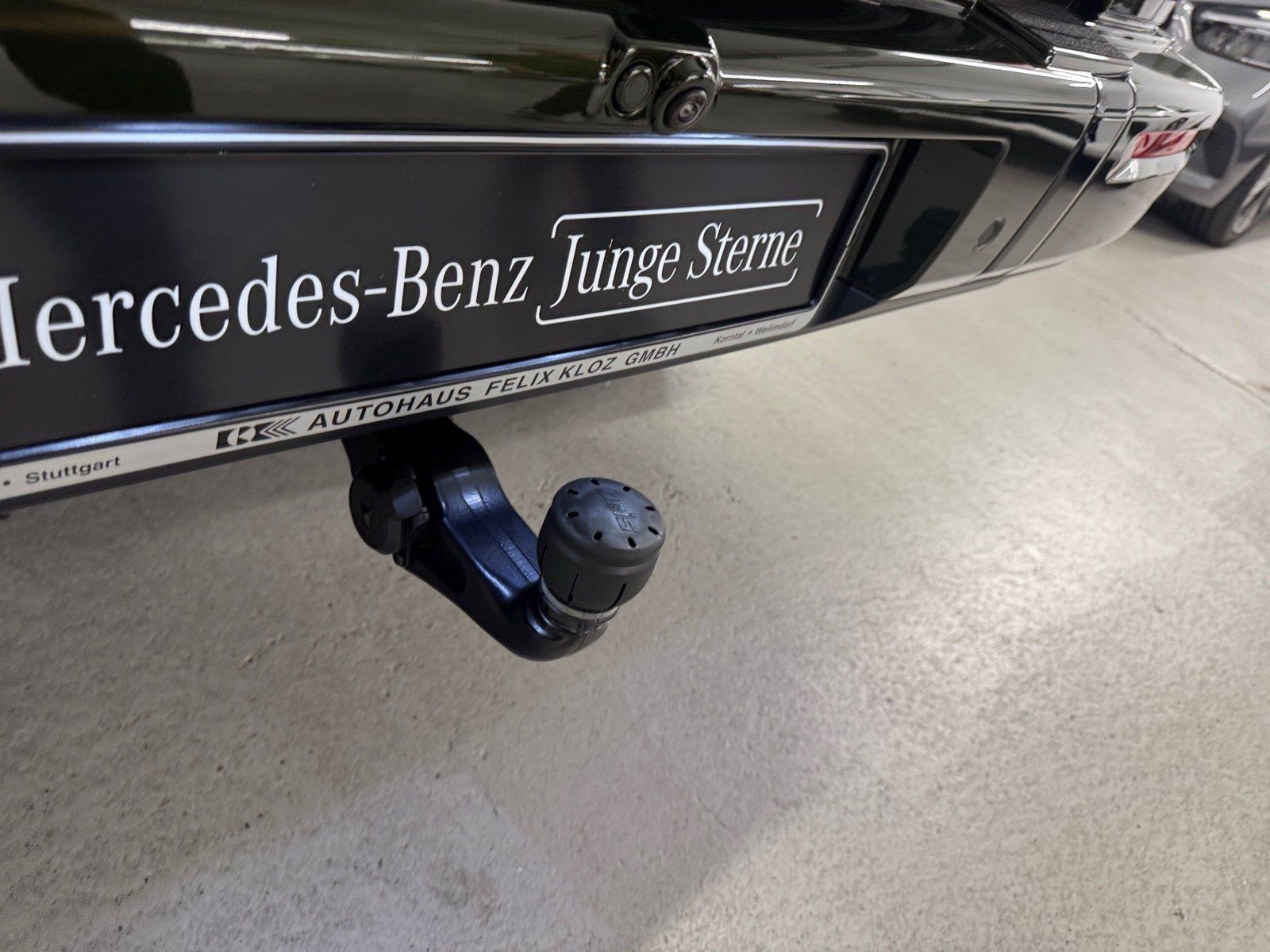Fahrzeugabbildung Mercedes-Benz G 450 d AMG*20"*Night*STDHZG*Distro*AHK*Massage*