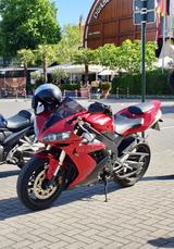 Yamaha R1 RN12 - YAMAHA 2004 R1