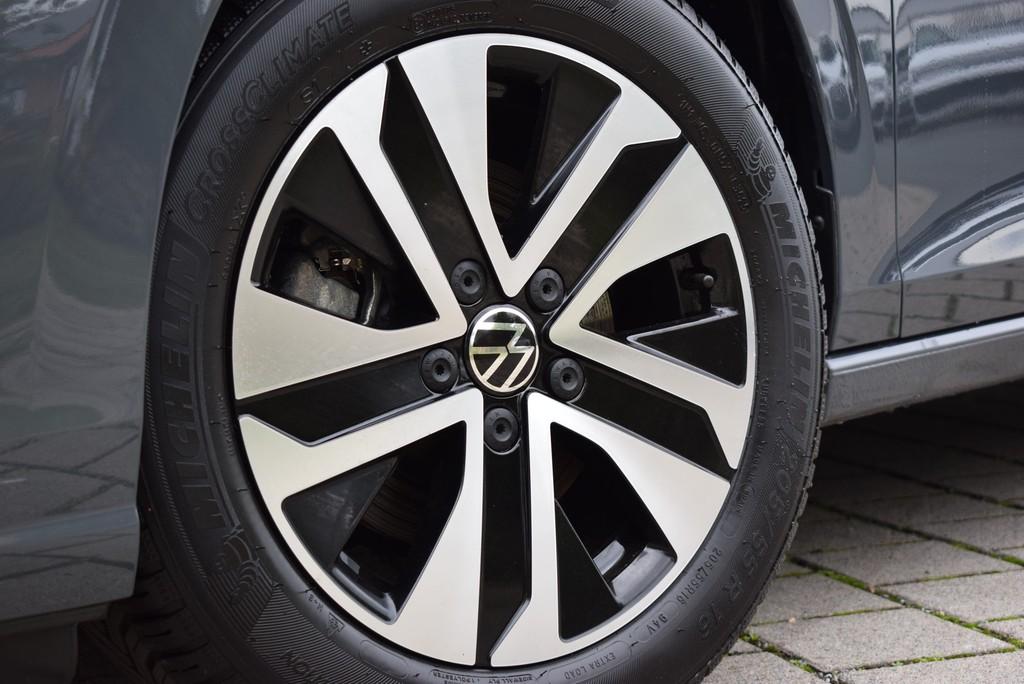 Volkswagen Golf VIII 1.5 eTSI DSG *Energy*LED+*AHK*RüKam*, миниатюра 15
