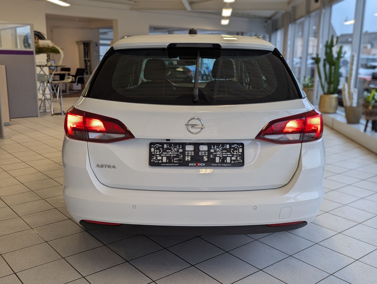 OPEL Astra 1.5 CDTI Aut. Elegance Navi LED Kamera - Image 6