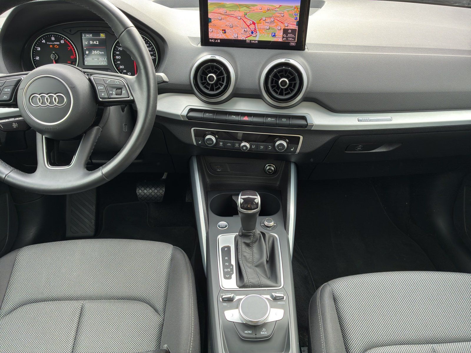 Fahrzeugabbildung Audi Q2 35 1.5 TFSI advanced Kamera,LED,Matrix,Navi