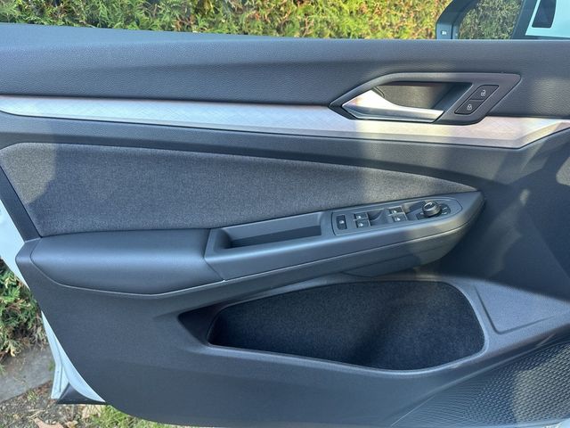 Volkswagen Golf VIII 1.5TSI Life
