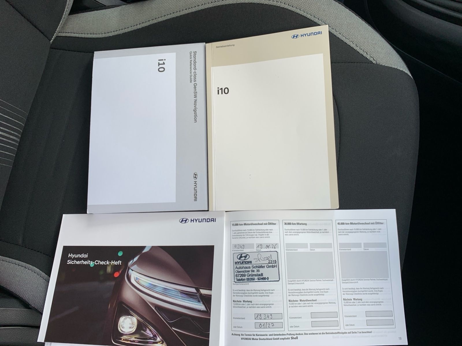 Fahrzeugabbildung Hyundai i10 1.2 Trend Navi