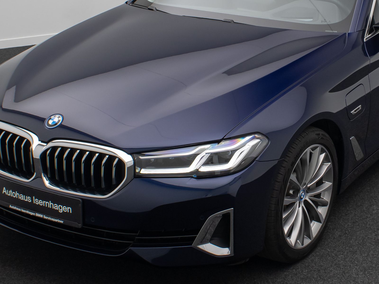 Fahrzeugabbildung BMW 530e Luxury Line DAB Laser 4*Klima Kamera Sport