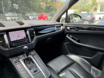 Porsche Macan - 9