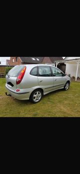 Nissan Almera Tino - Nissan Almera Tino aus 2002