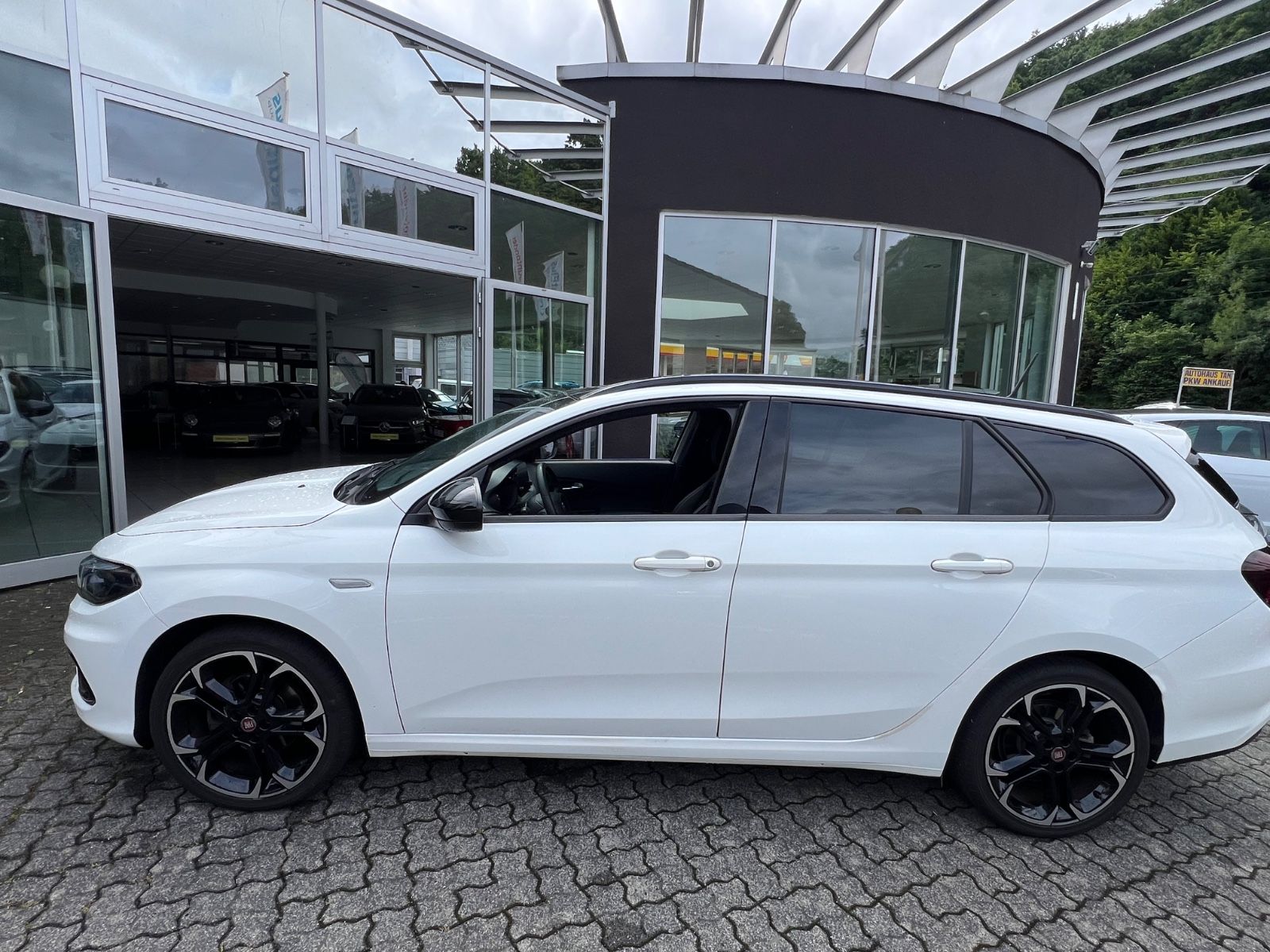 Fahrzeugabbildung Fiat Tipo S-Design