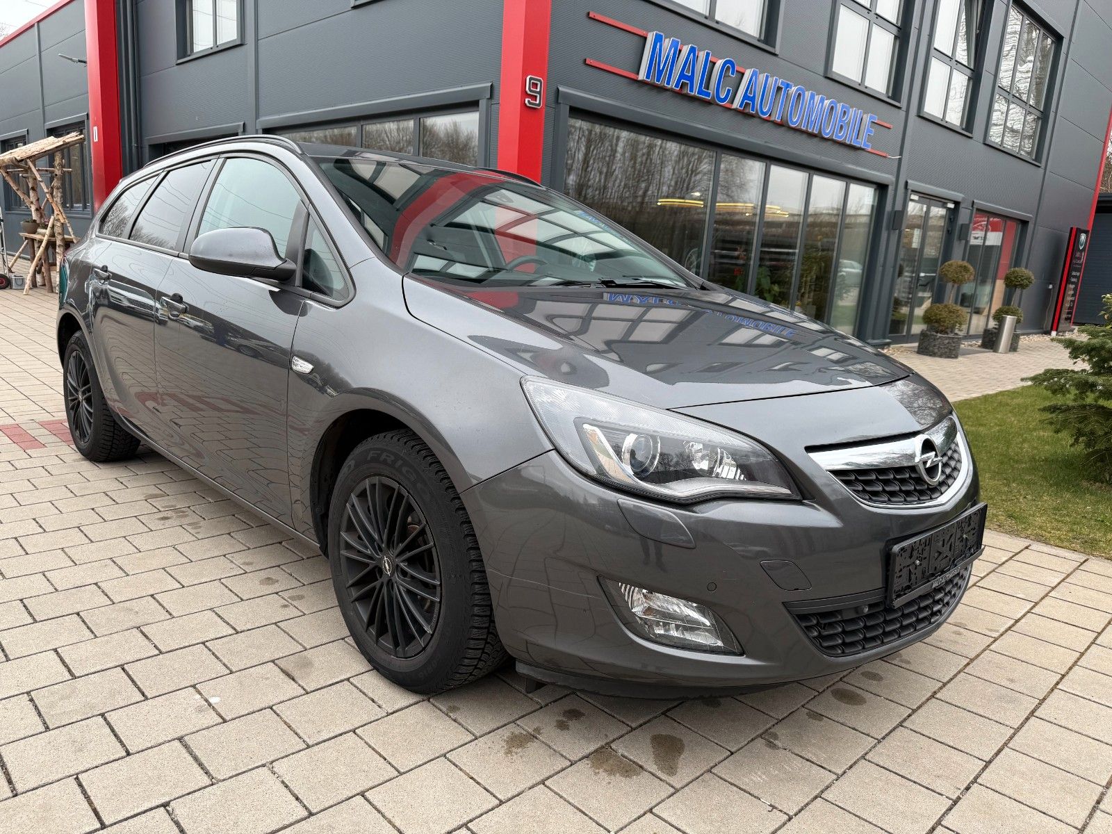 Opel Astra J Sports Tourer Edition