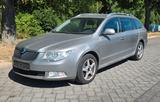 Skoda Superb Euro5 Combi Comfort - Skoda Superb Comfort mit Benzin-Antrieb