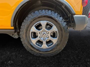 Ford Bronco - 6