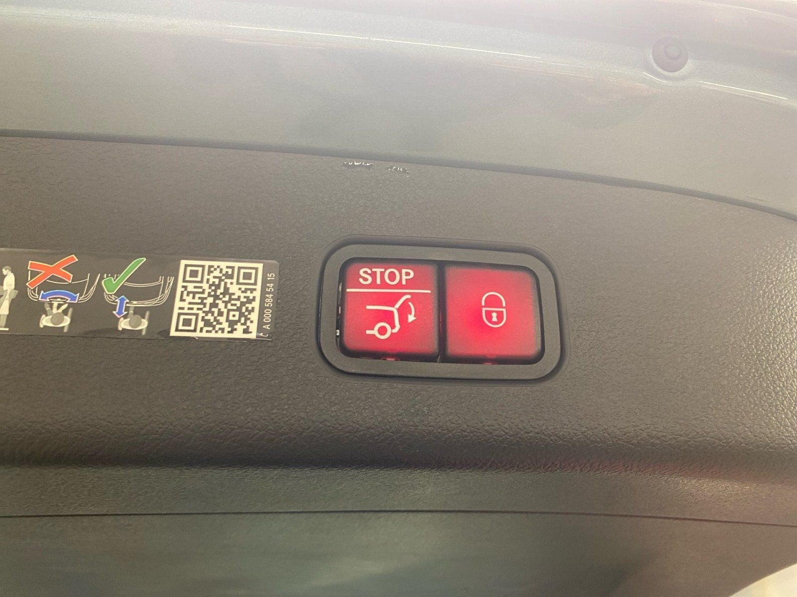 Fahrzeugabbildung Mercedes-Benz GLC 220 d 4M Avantgarde*AHK*Distronic*Pano*360°*