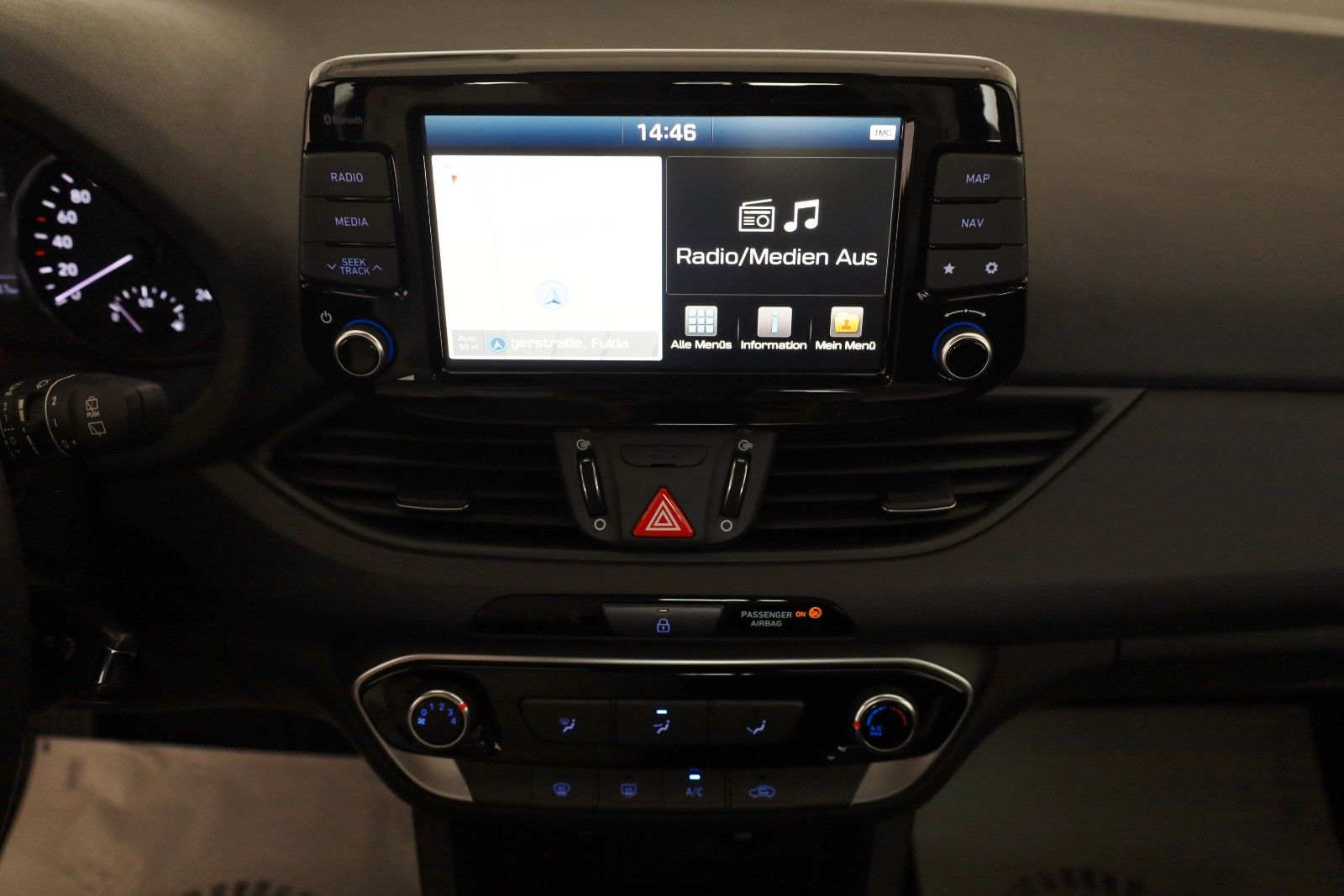 Fahrzeugabbildung Hyundai i30 1.4 Trend Navi,Kamera,SH, Spurhalte, CarPlay