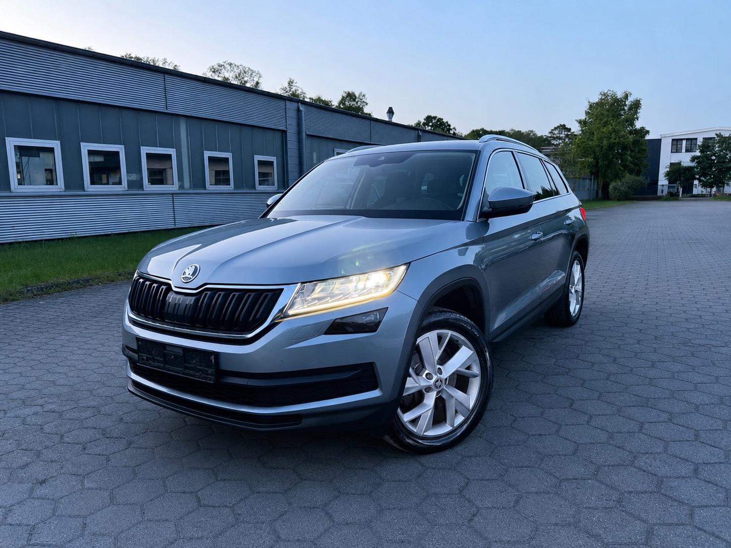 Skoda Kodiaq Style 4x4*DSG*7Sitzer*AHK*Canton*