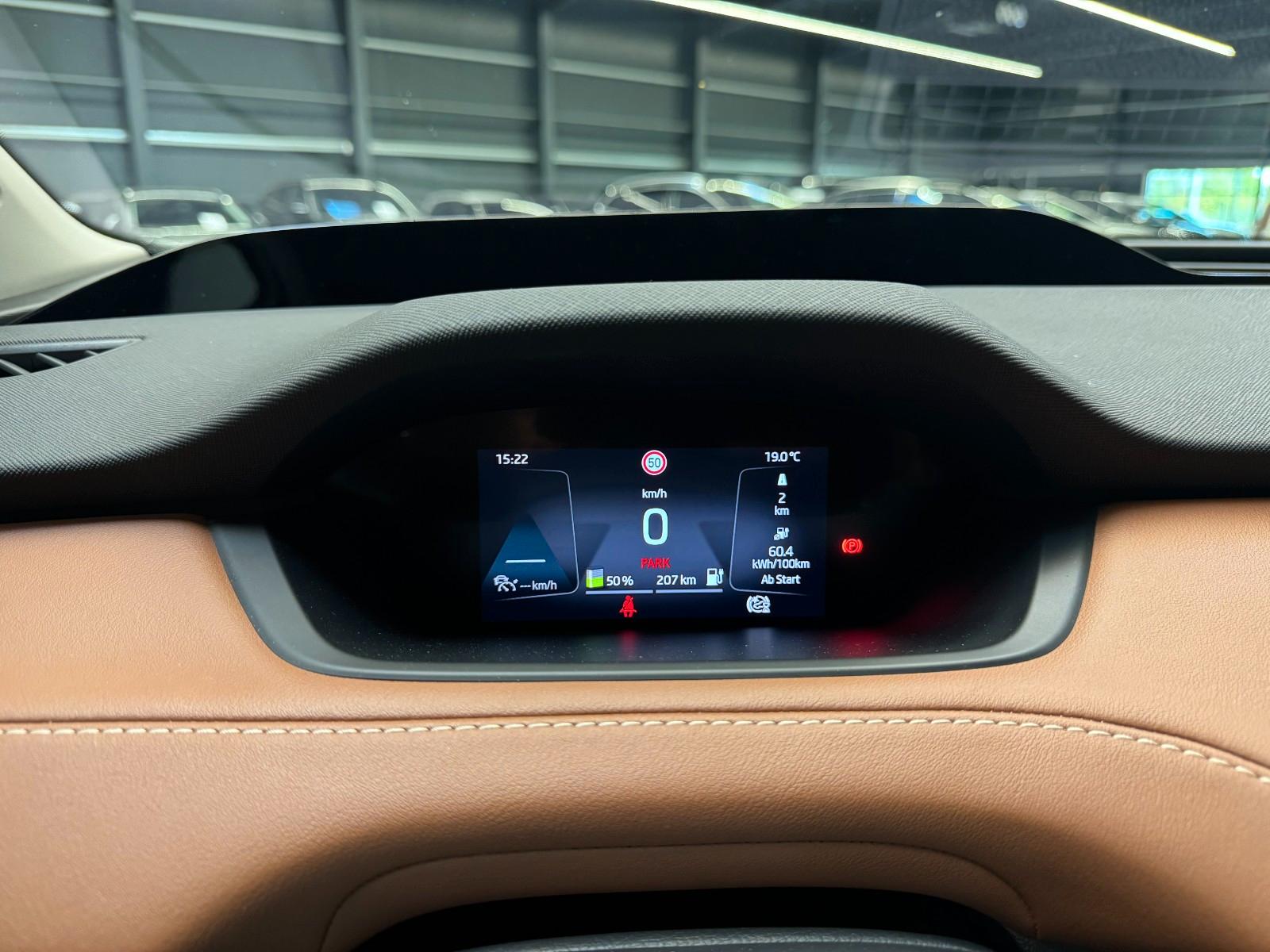 Skoda ENYAQ 80X ecoSUITE 195KW*HUD*AHK*360*MATRIX*WÄPU