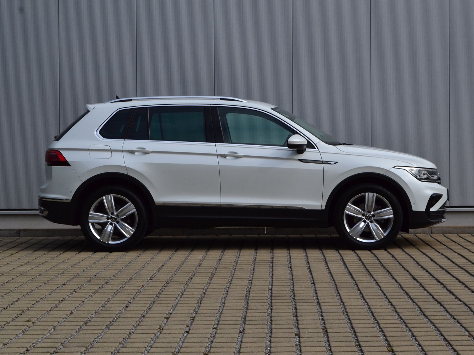 Tiguan 1.5 TSI 150 PS DSG Elegance AHK/SPORT-PAK