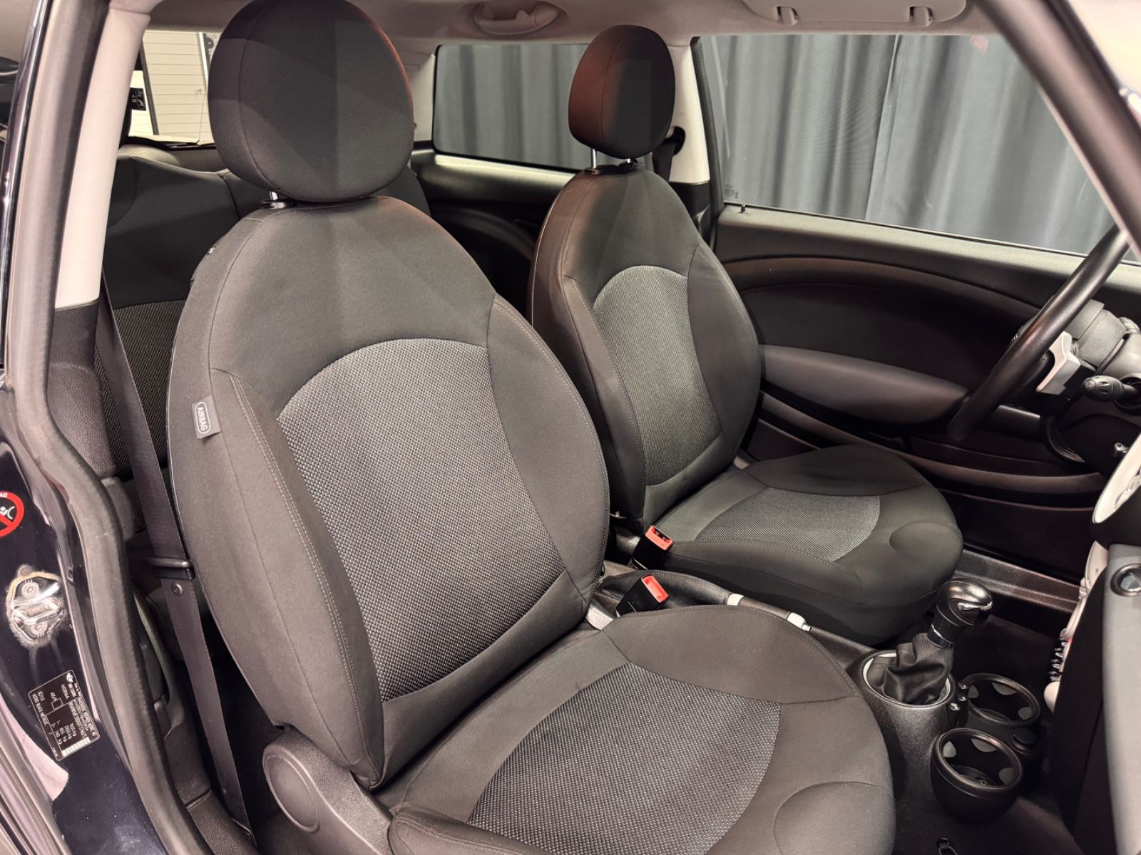 Fahrzeugabbildung MINI COOPER Mini Cooper|PANORAMA|XENON|AUTOMATIK|