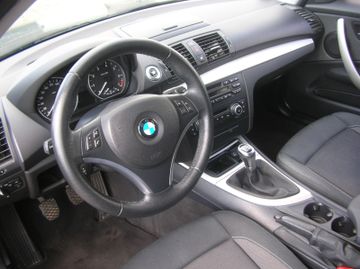 BMW 118 - 6