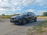 BMW M135i F40 - schwarze BMW 135