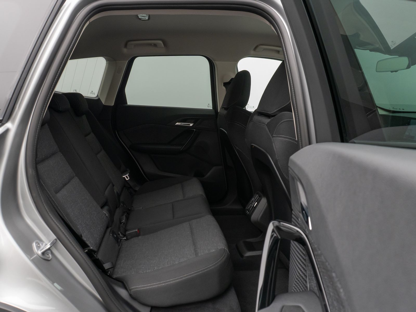 Fahrzeugabbildung BMW iX1 eD20 Kamera DAB Fernlichtassis Komfort Sport