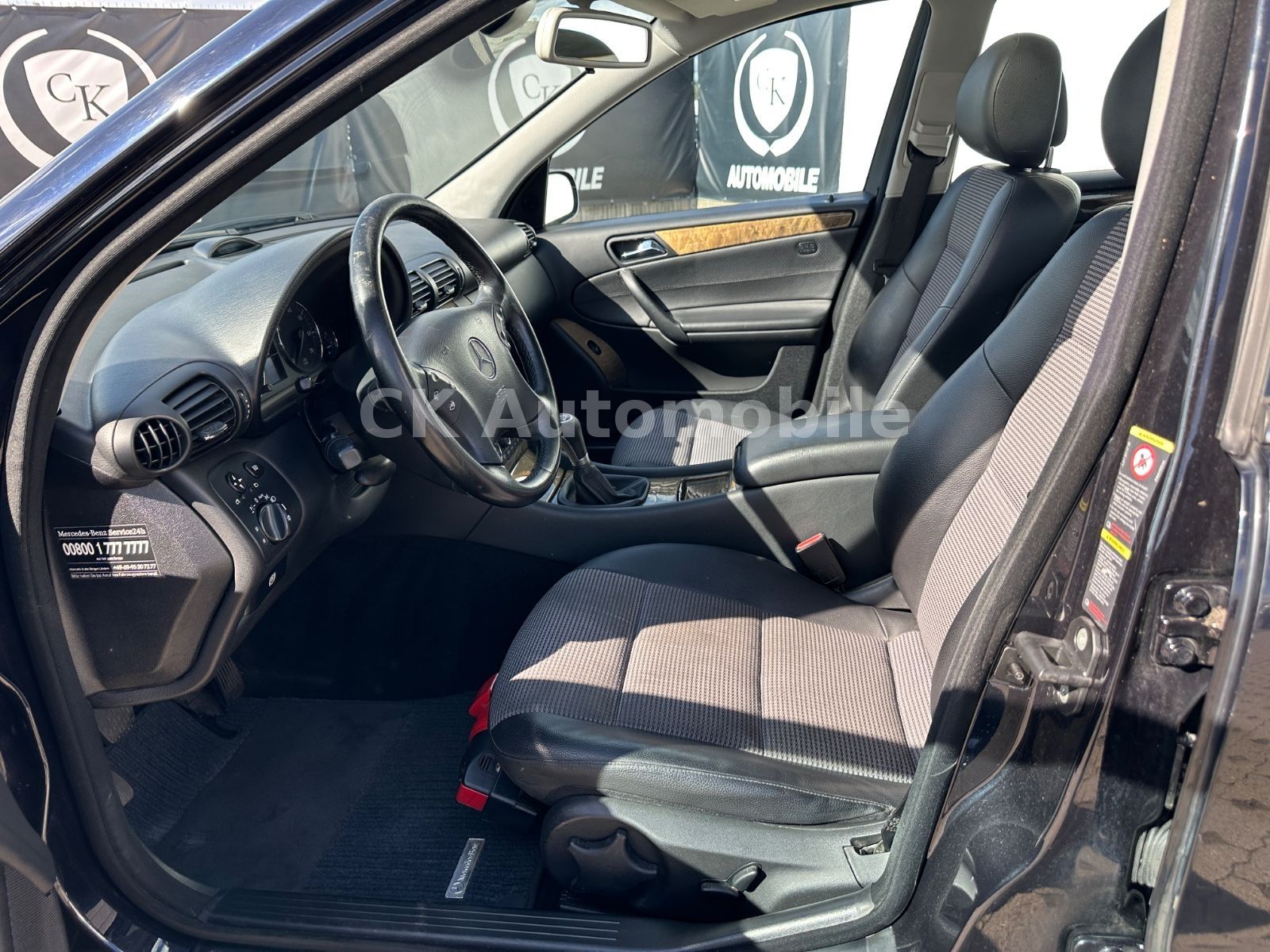 Fahrzeugabbildung Mercedes-Benz C 200 C T-Modell Kompressor Avantgarde/Xenon/PDC