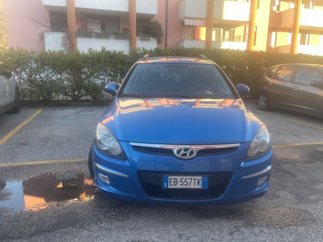 Hyundai i30 1.4 16V BlueDr. GPL SI NEOPATENTATI