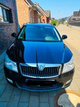 Skoda Octavia 2.0 TDI Elegance, 140 PS, AHK, Xenon - Skoda Octavia: TDI 140