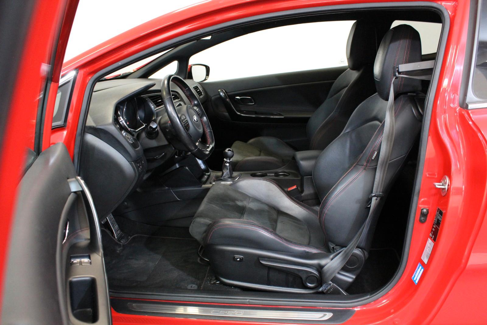 Kia pro cee'd cee'd / GT*204 PS*LED*Scheckheft*