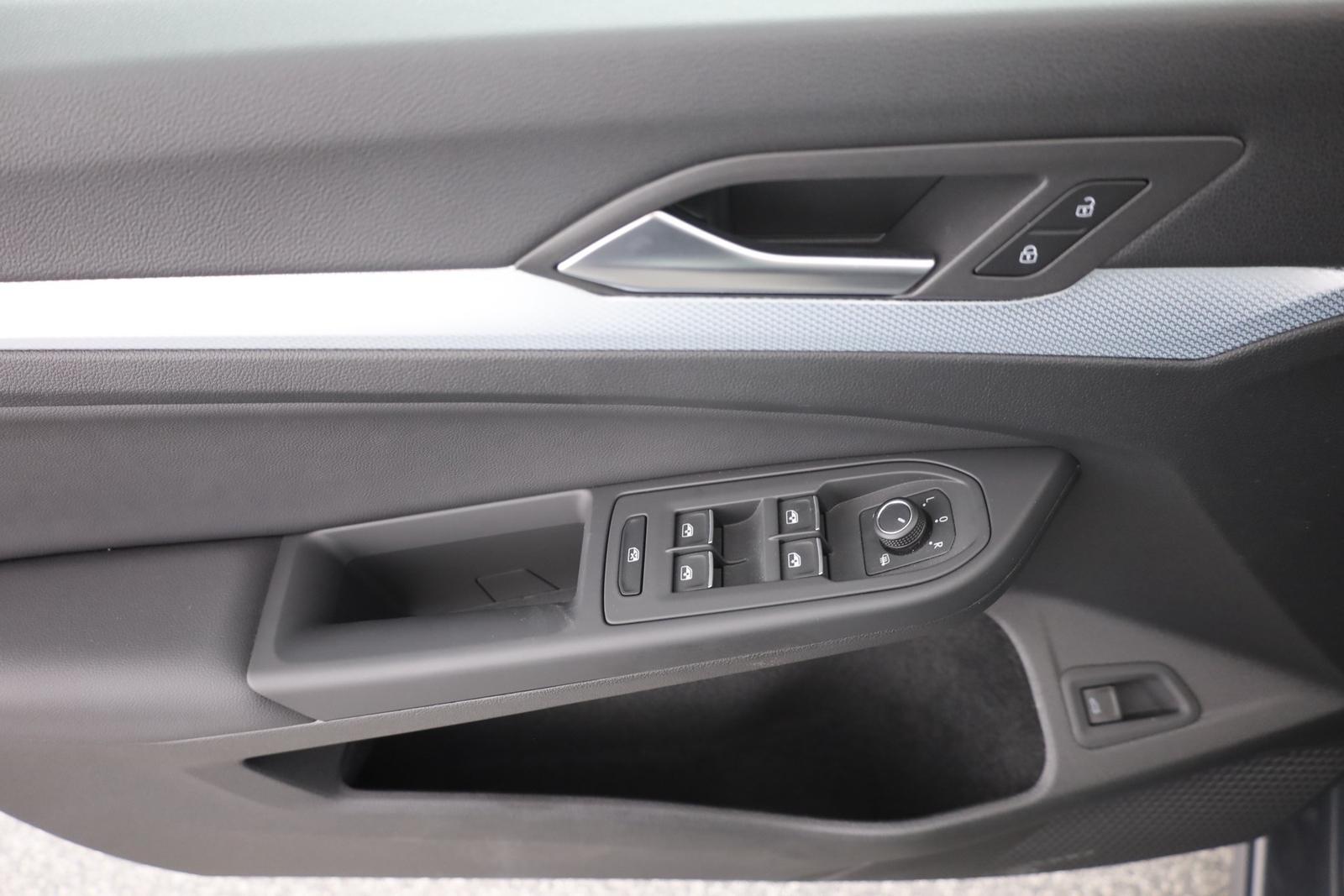Volkswagen Golf VIII Variant 1.5 eTSI Goal LED ACC AHK 360°, миниатюра 22