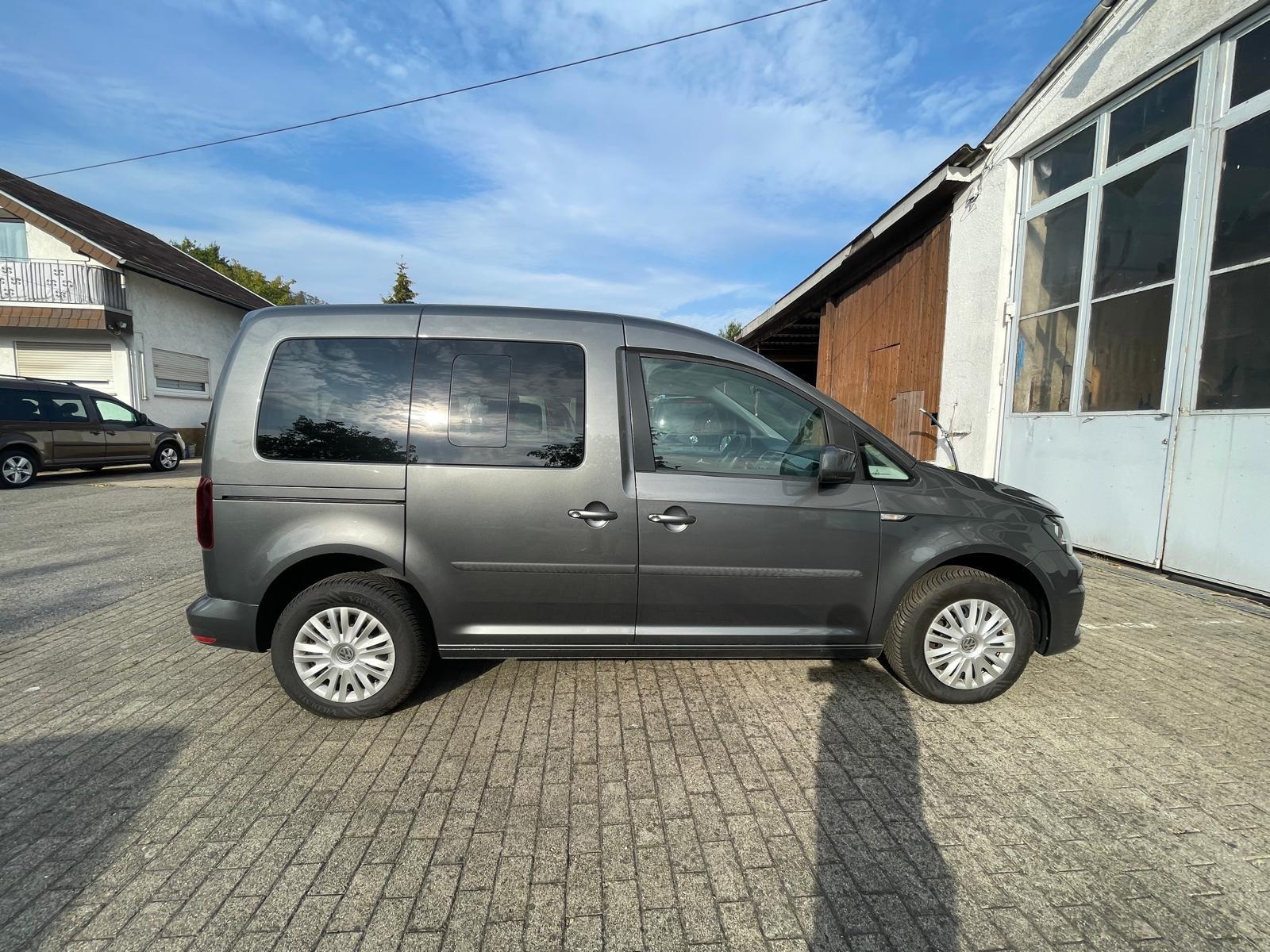 Volkswagen Caddy PKW-Rollstuhltampe
