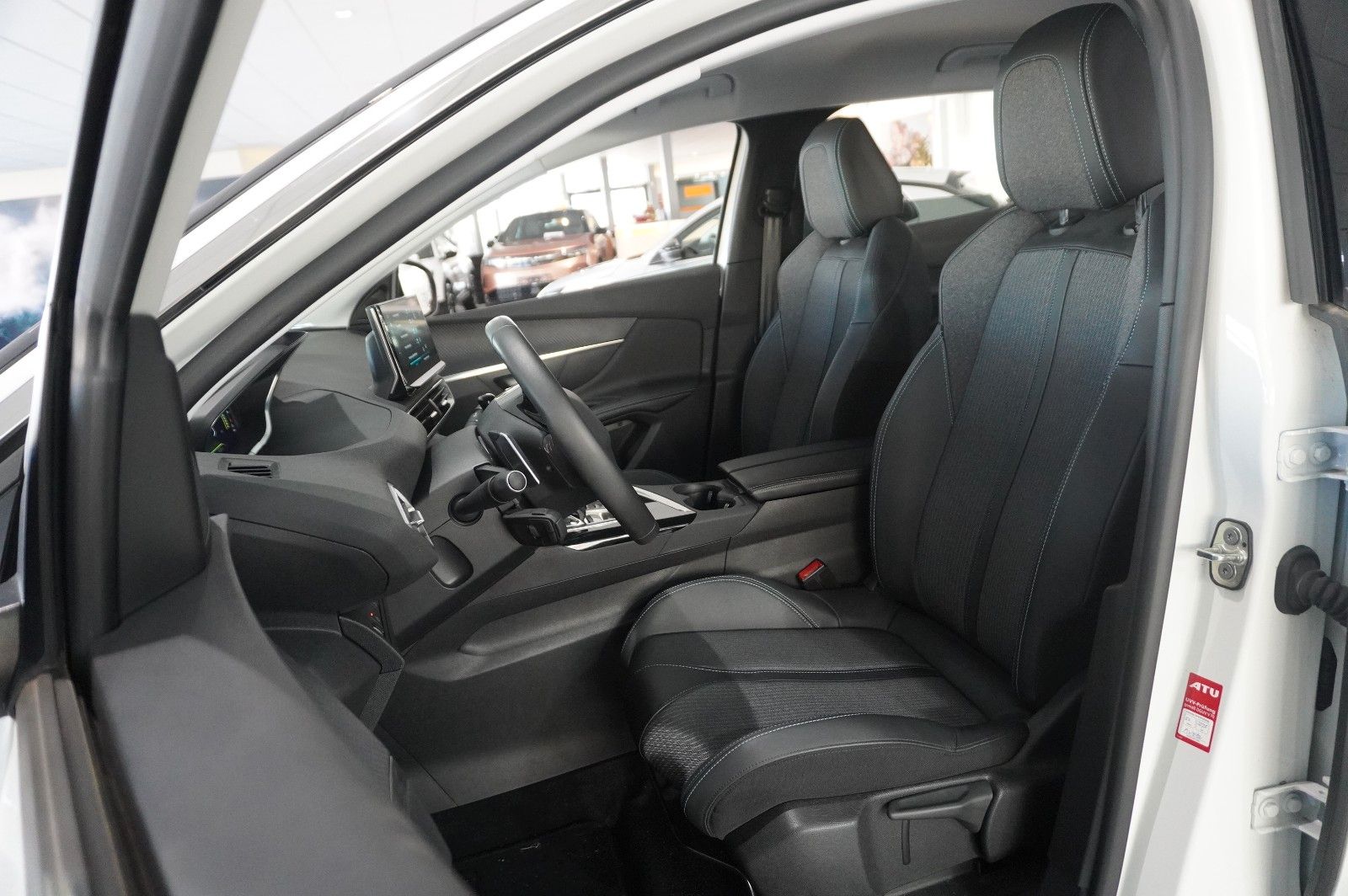Fahrzeugabbildung Peugeot 3008 Hybrid PHEV ALLURE NAVI/LED/KAMERA/SH/AHK