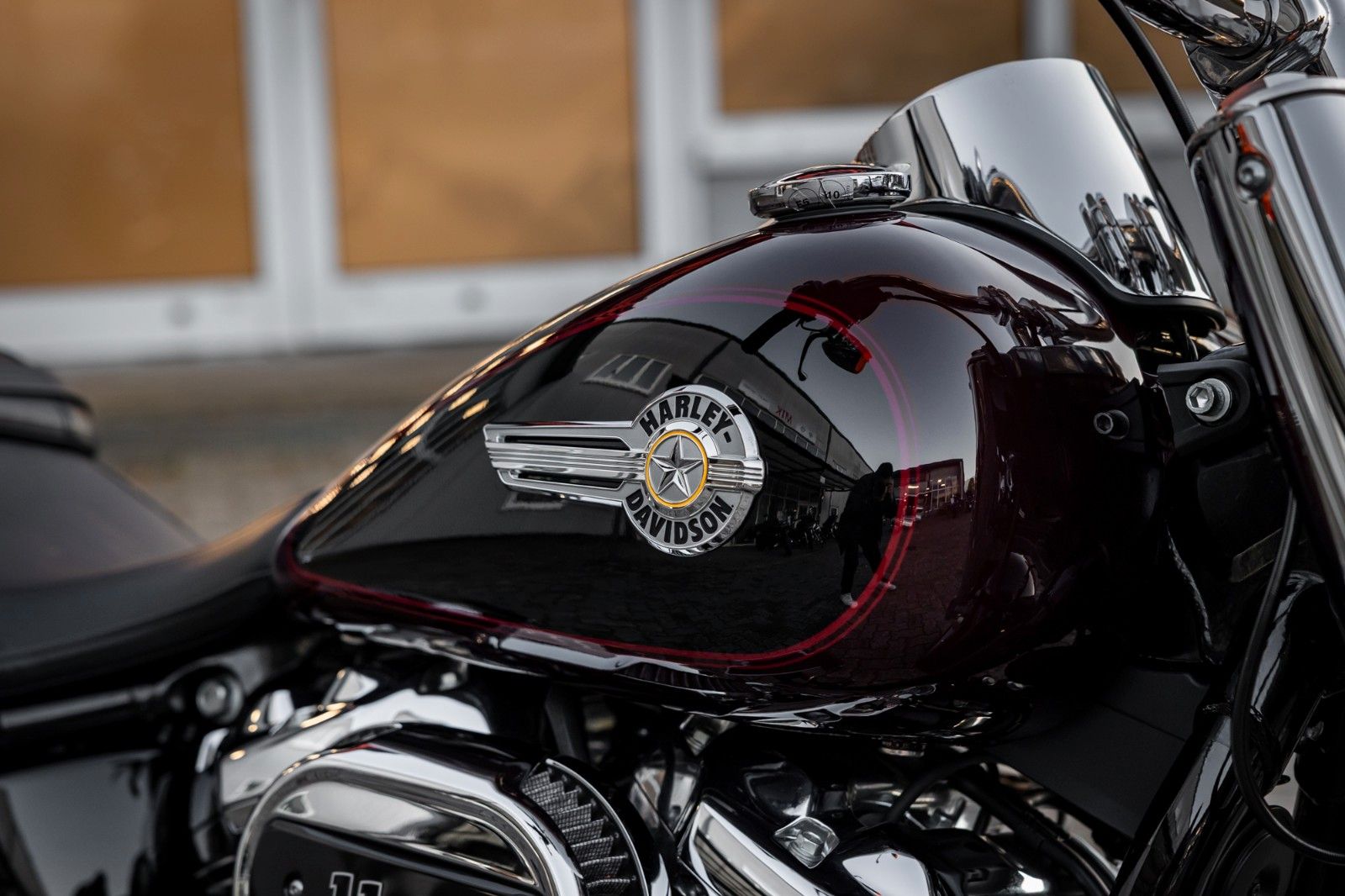 Fahrzeugabbildung Harley-Davidson FLFBS FAT BOY 114 -SOFTAIL-Midnight Crimson