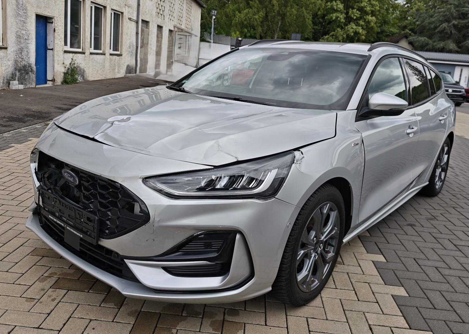 Ford Focus Turnier ST-Line X KLIMA KAMERA NAVI LED