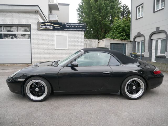 996