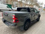Toyota Hilux Invincible - Toyota Hilux mit Diesel-Antrieb: Leder
