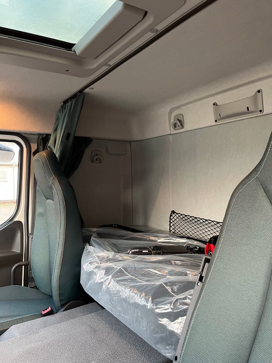 Fahrzeugabbildung Volvo Volvo FE350 6x2 Pritsche Palfinger  PK22002-EH