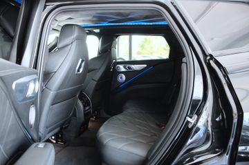 BMW XM - 11