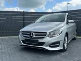 Mercedes-Benz B 180 Sports-Tourer*AUTOMATIK*CAM*SHZ*NAVI* - Mercedes-Benz B 180: Sports Tourer