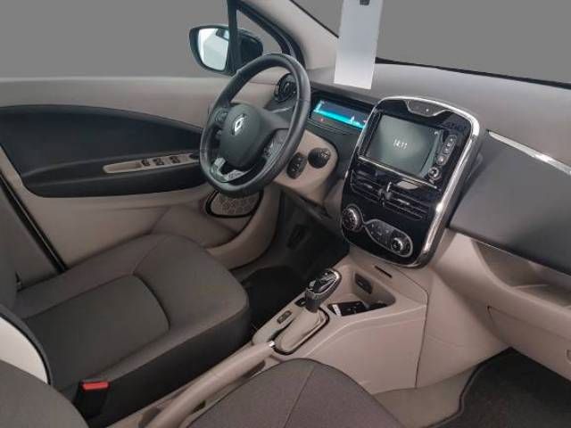 Fahrzeugabbildung Renault ZOE INTENS R240