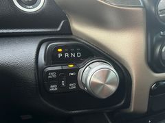 Fahrzeugabbildung Dodge RAM 1500 Gen5 5.7 Hemi Laramie Leder Navi AHK