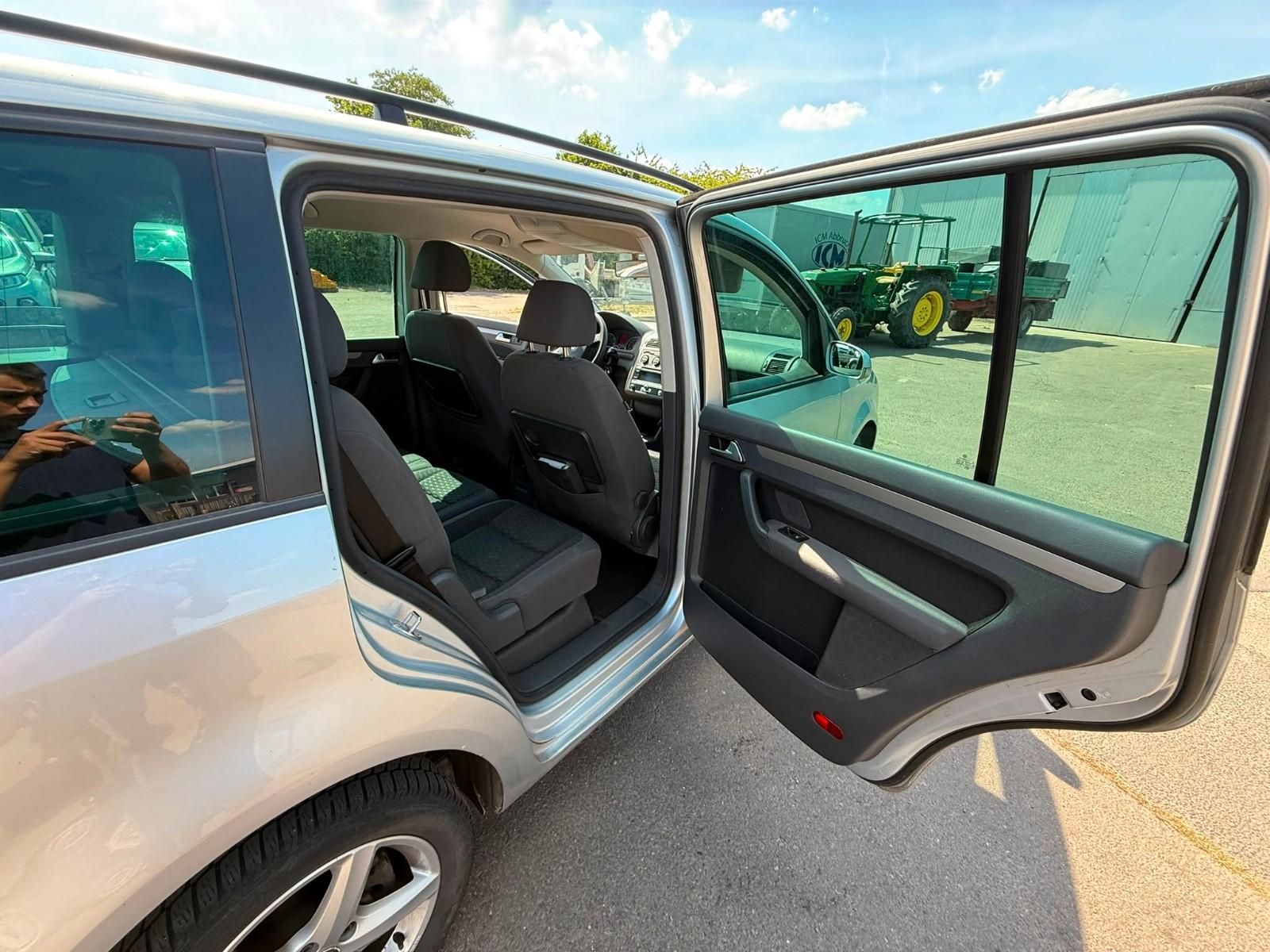 Volkswagen Touran 2007 — photo 20